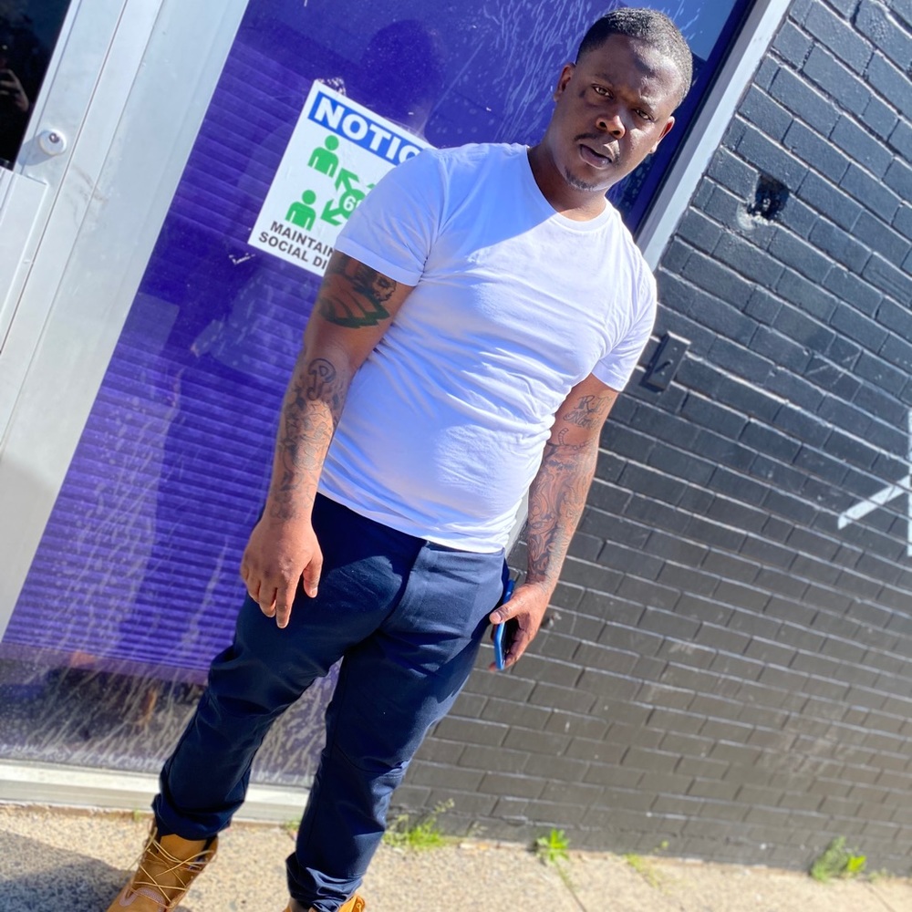 Meet your Posher, Derrick